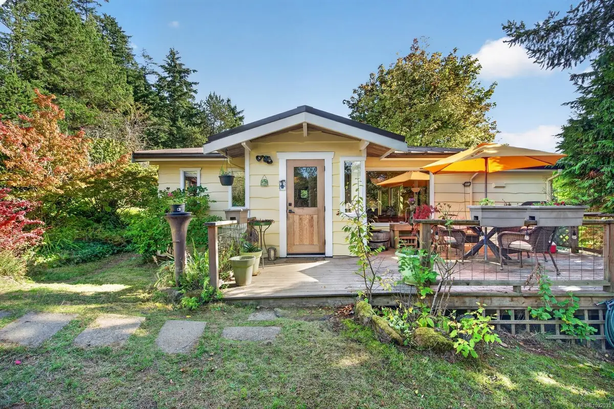 130 Booth Canal Rd, Salt Spring BC V8K 2N3