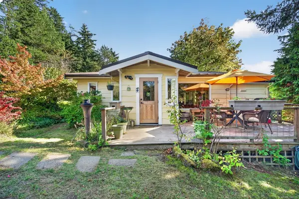 130 Booth Canal Rd, Salt Spring BC V8K 2N3 - 2 bed, 2.0 bath in Salt Spring