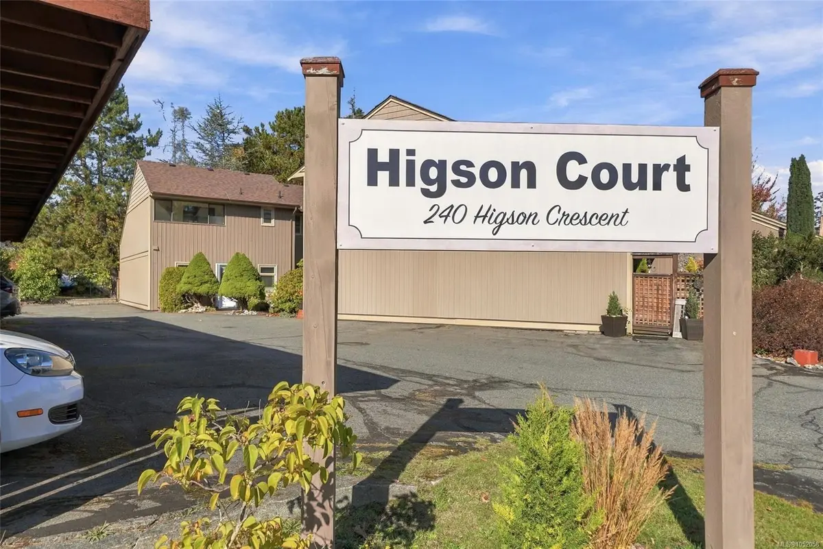 #10 - 240 Higson Cres #10, Qualicum Beach BC V9K 2B4