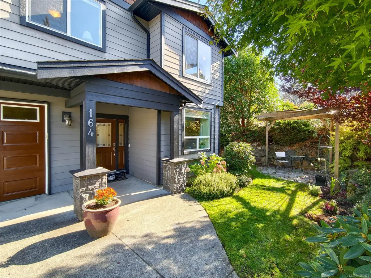 164 LeVista Pl, View Royal BC V9B 0K7