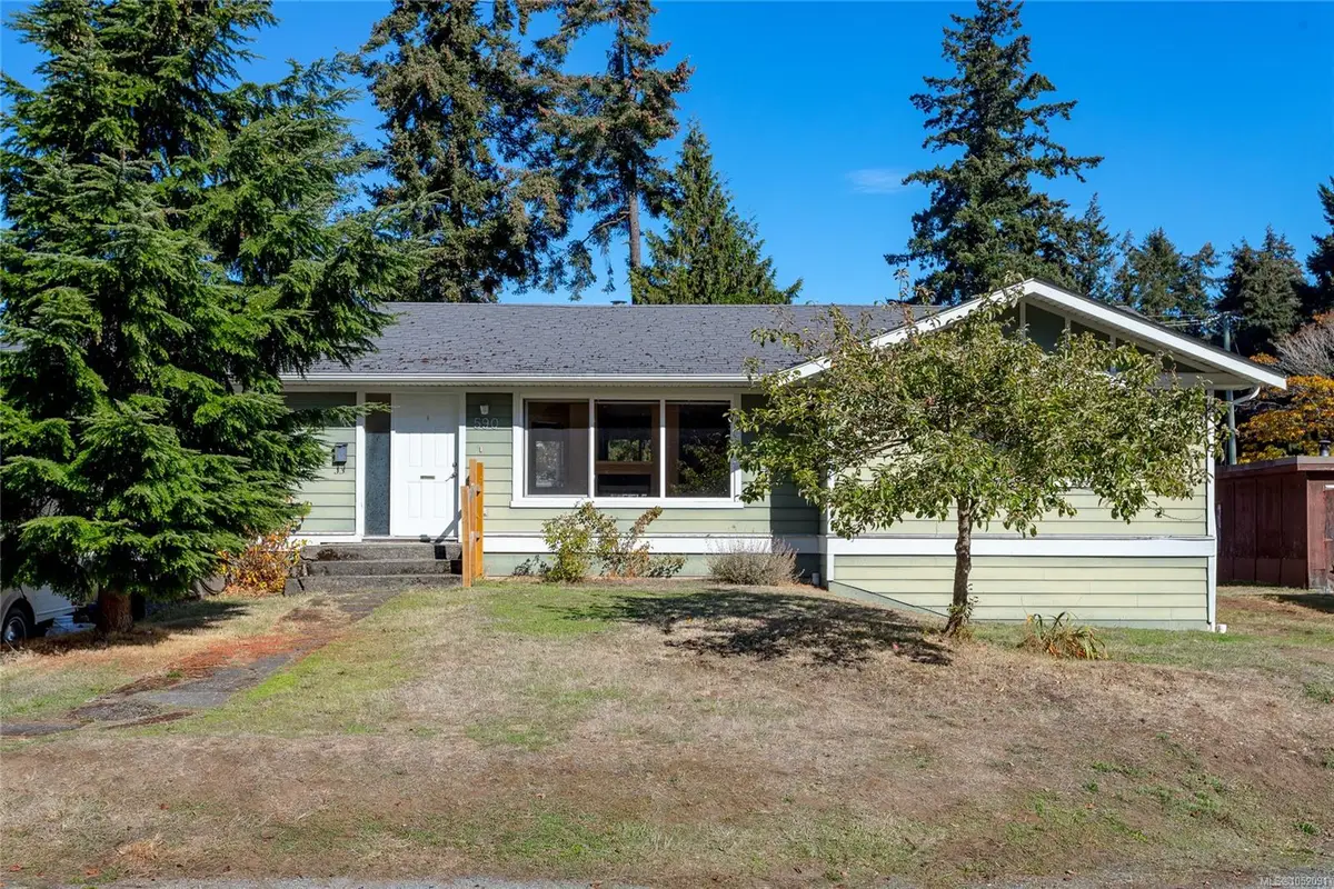 590 Ridley Dr, Colwood BC V9C 1K4