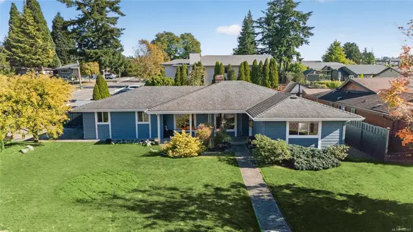4291 Burbank Cres, Saanich BC V8Z 6T4 - 4 bed, 3 bath property for sale in Saanich