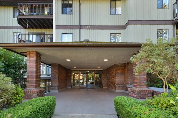 #408 - 1655 Begbie St #408, Victoria BC V8R 1L4 - 2 bed, 1 bath property for sale in Victoria
