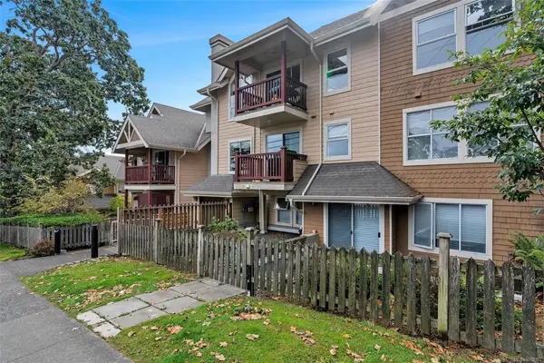 #305 - 1593 Begbie St #305, Victoria BC V8R 1K9 - 2 bed, 2 bath property for sale in Victoria