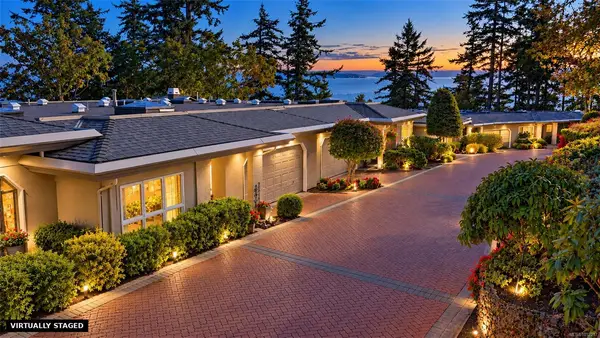 #10 - 942 Boulderwood Rise #10, Saanich BC V8Y 3H5 - 2 bed, 2.0 bath in Saanich