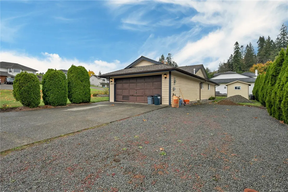 1894 Whistler Way, Campbell River BC V9W 7K5
