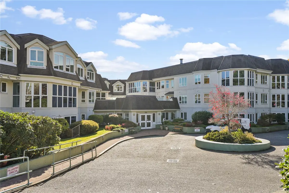 #108 - 1521 Church Ave #108, Saanich BC V8P 5T7