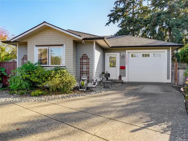 10347 Patricia Pl, Sidney BC V8L 3J5 - 3 bed, 2.0 bath in Sidney