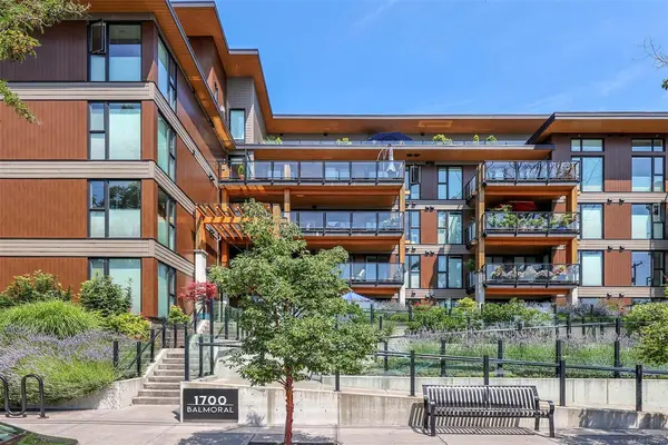 #208 - 1700 Balmoral Ave #208, Comox BC V9M 2N1 - 2 bed, 2.0 bath in Comox