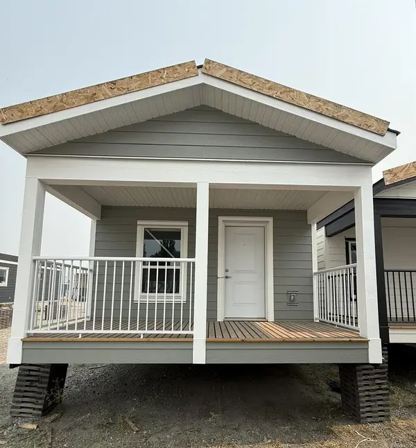 #13 - 731 Marine Dr #13, Ucluelet BC V0R 3A0 - 2 bed, 1 bath property for sale in Ucluelet