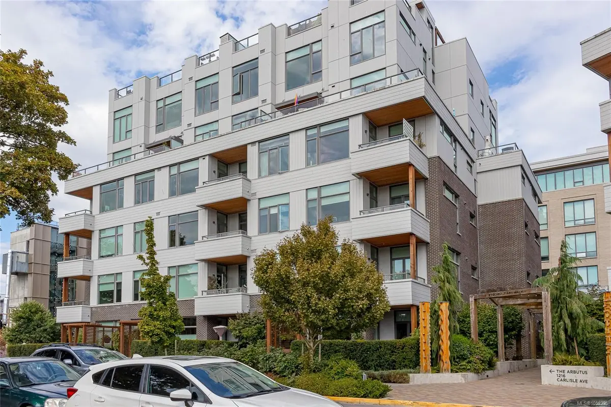 #304 - 501 Park Pl #304, Esquimalt BC V9A 0H3