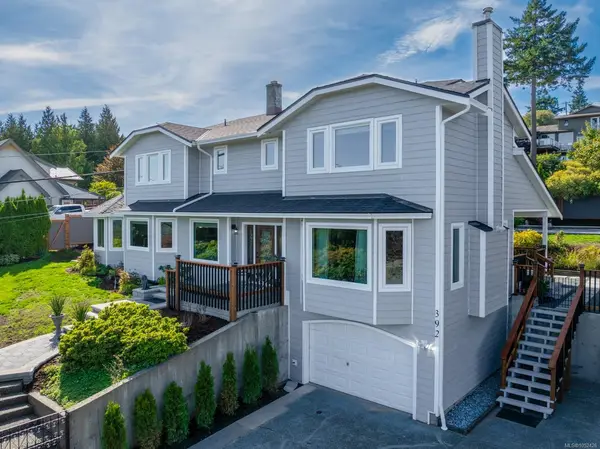 392 Carnegie St, Campbell River BC V9W 2J5 - 5 bed, 3.0 bath in Campbell River