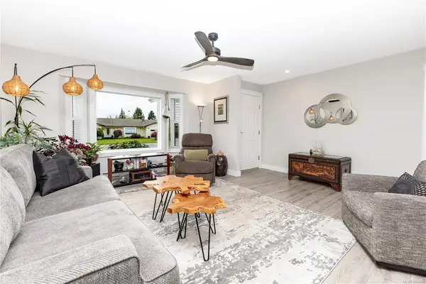 32 Oregon Rd, Campbell River BC V9W 5T1 - 3 bed, 2.0 bath in Campbell River