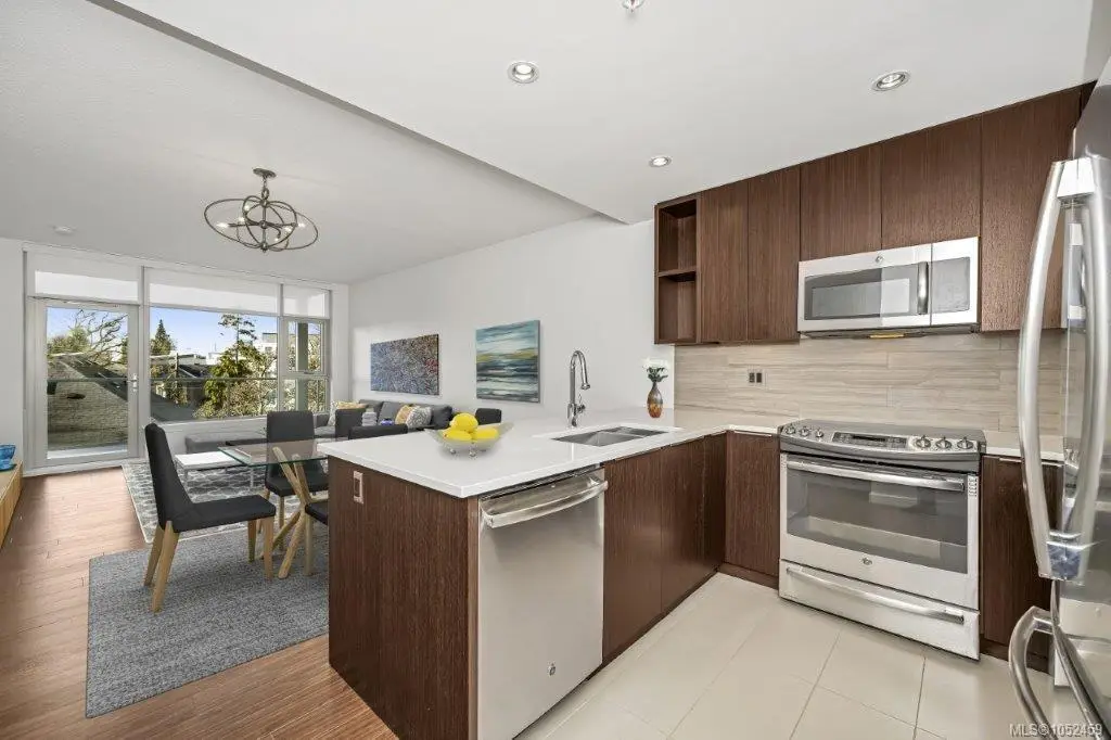#303 - 640 Michigan St #303, Victoria BC V8V 1S9