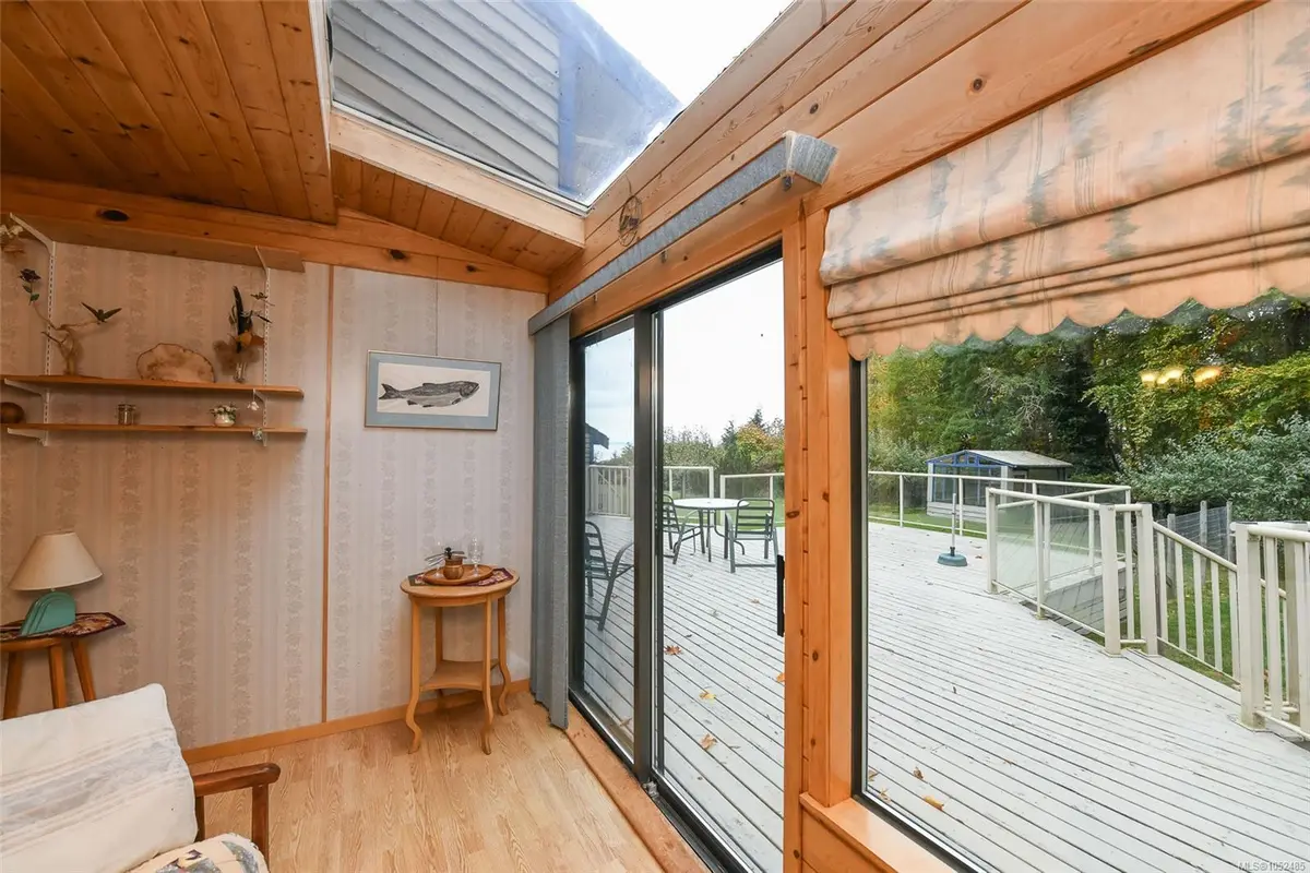 1828 Fern Rd, Courtenay BC V9J 1W8