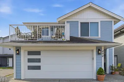 404 10th St, Nanaimo BC V9R 1A1