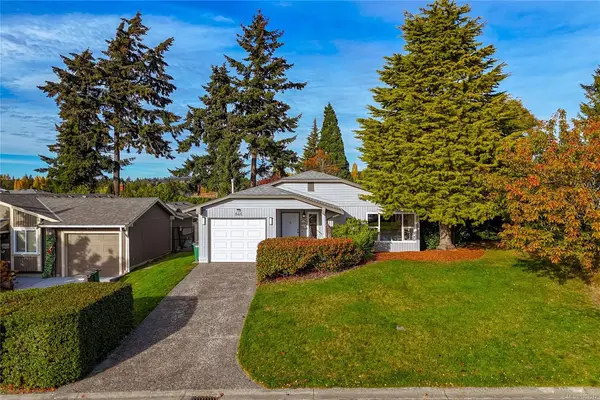 846 Pepin Cres, Saanich BC V8Z 6V6 - 3 bed, 1.0 bath in Saanich