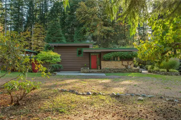 2691 Campbell River Rd, Campbell River BC V9W 4P1 - 2 bed, 1 bath property for sale in Campbell River