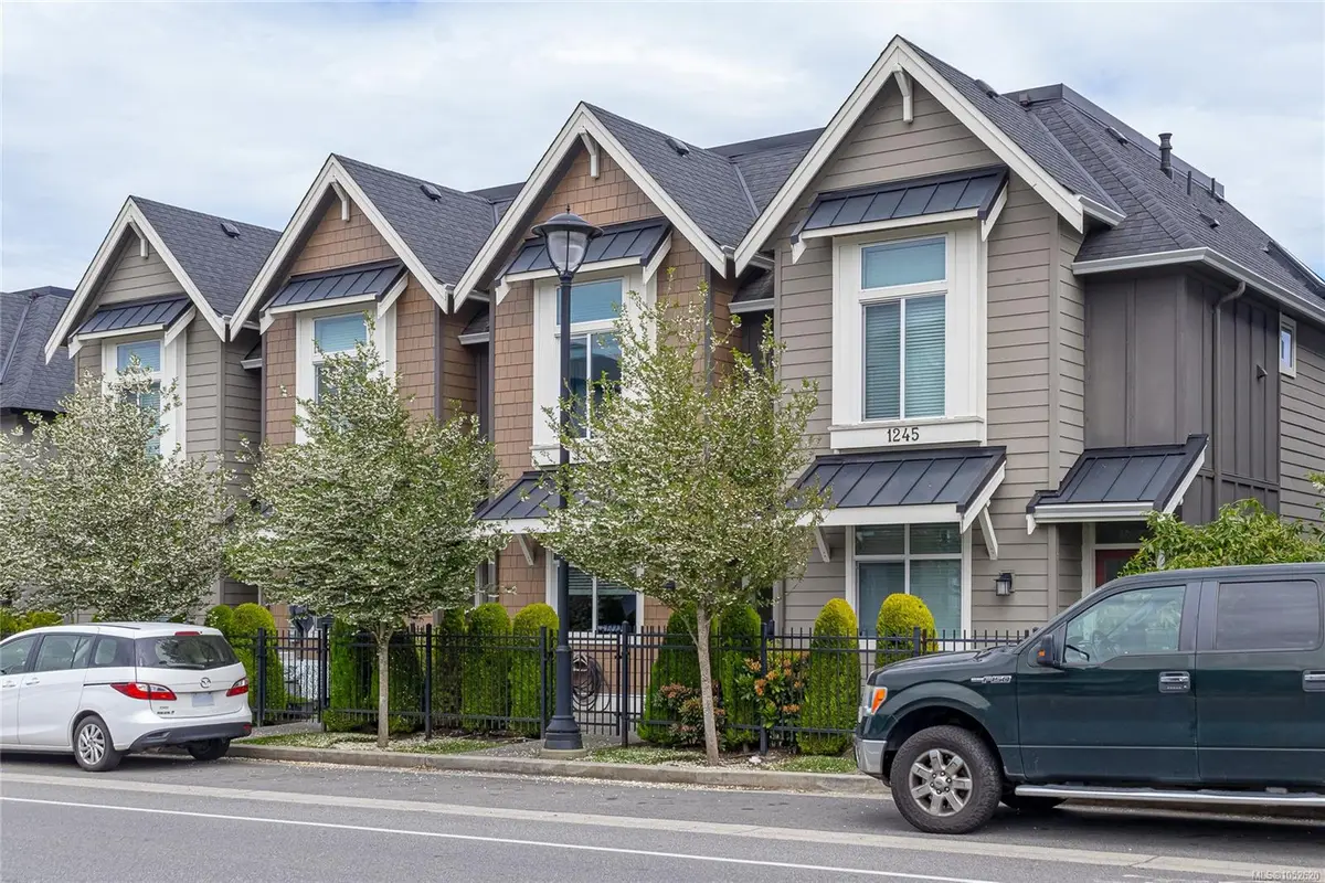 1243 Flint Ave, Langford BC V9B 0Y6