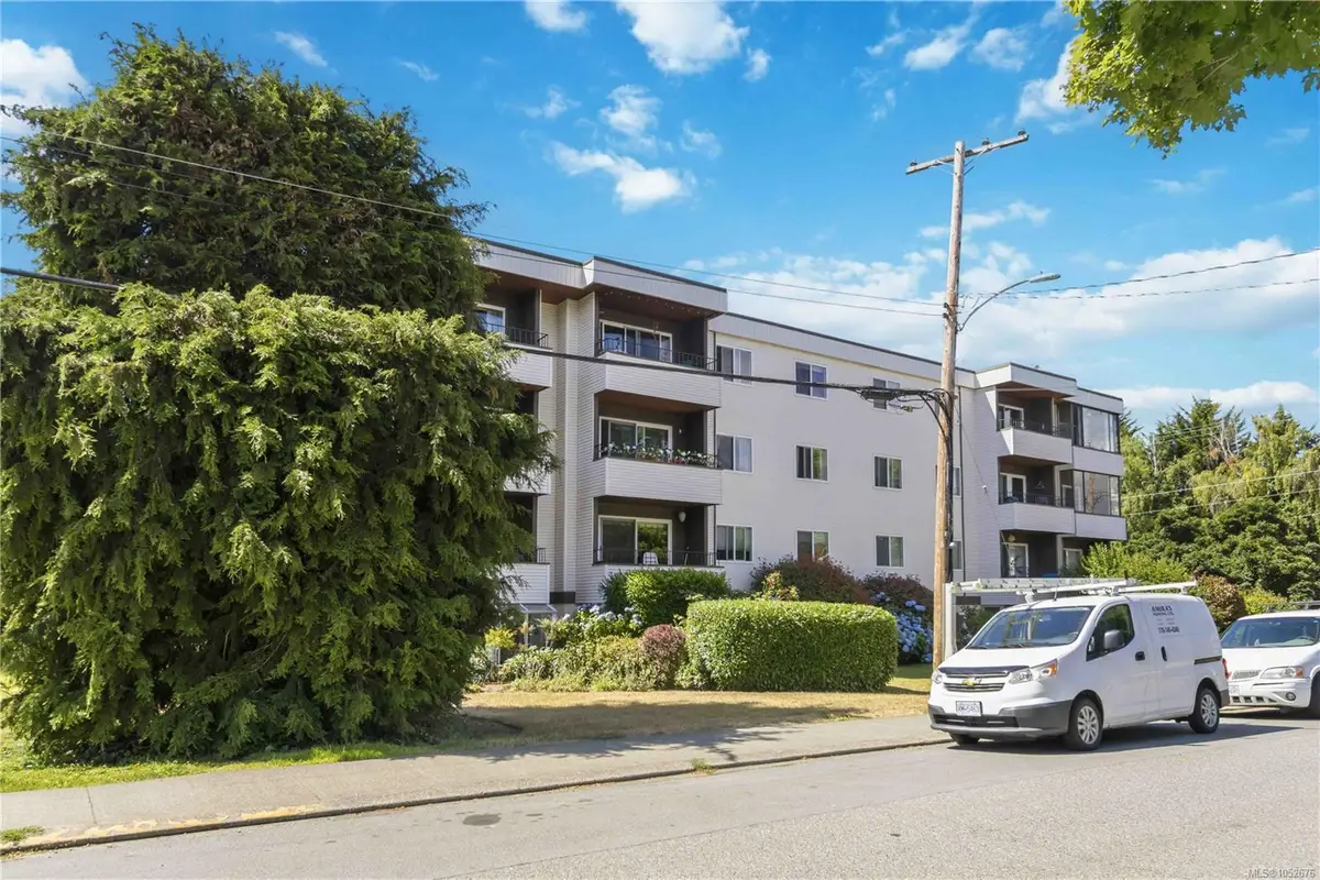 #401 - 1571 Mortimer St #401, Saanich BC V8P 3A7