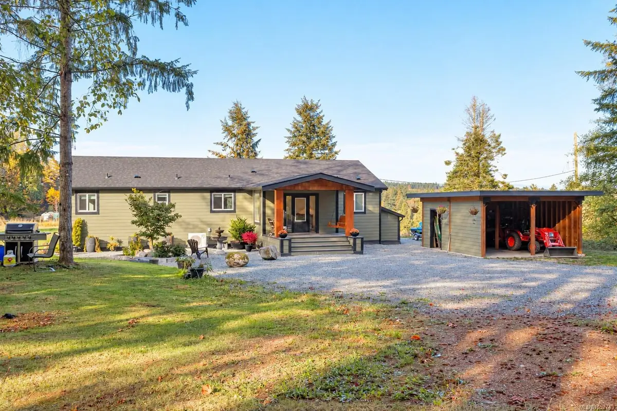 8258 Trans Canada Hwy, Westholme BC V0R 1K0