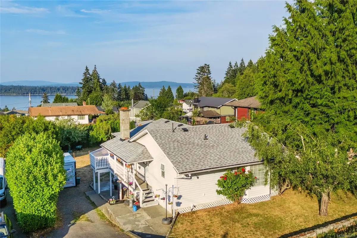 429 Davis Rd, Ladysmith BC V9G 1V4