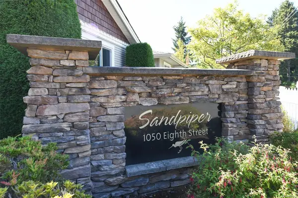 #2 - 1050 8th St #2, Courtenay BC V9N 4A5 - 2 bed, 2.0 bath in Courtenay