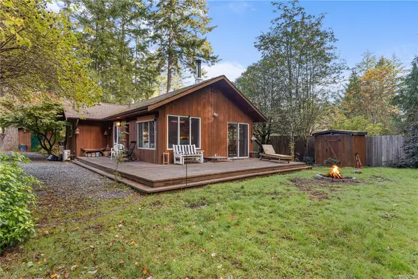 3275 South Rd, Gabriola Island BC V0R 1X7 - 1 bed, 1.0 bath in Gabriola Island