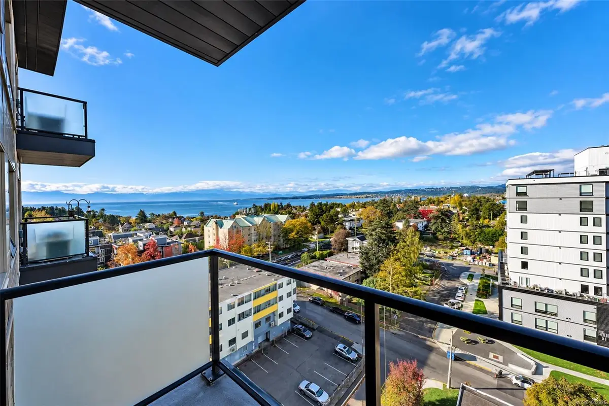 #907 - 622 Admirals Rd #907, Esquimalt BC V9A 2N7