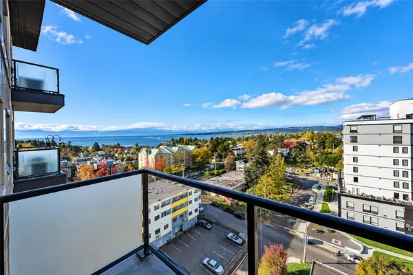 #907 - 622 Admirals Rd #907, Esquimalt BC V9A 2N7 - 1 bed, 1.0 bath in Esquimalt