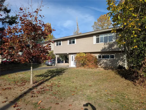 1440 Dogwood Ave, Comox BC V9M 2Z5 - 3 bed, 2.0 bath in Comox