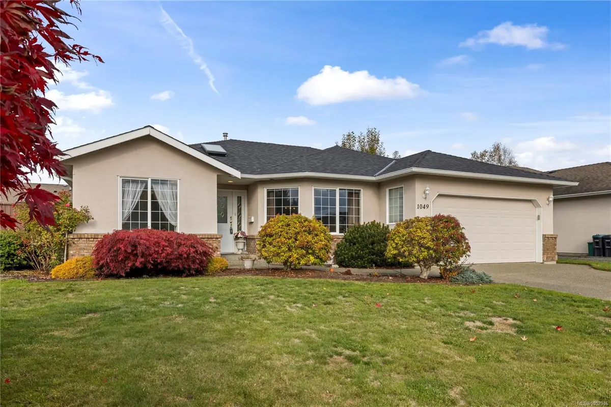 1049 Sunrise Dr, Qualicum Beach BC V9K 2K6