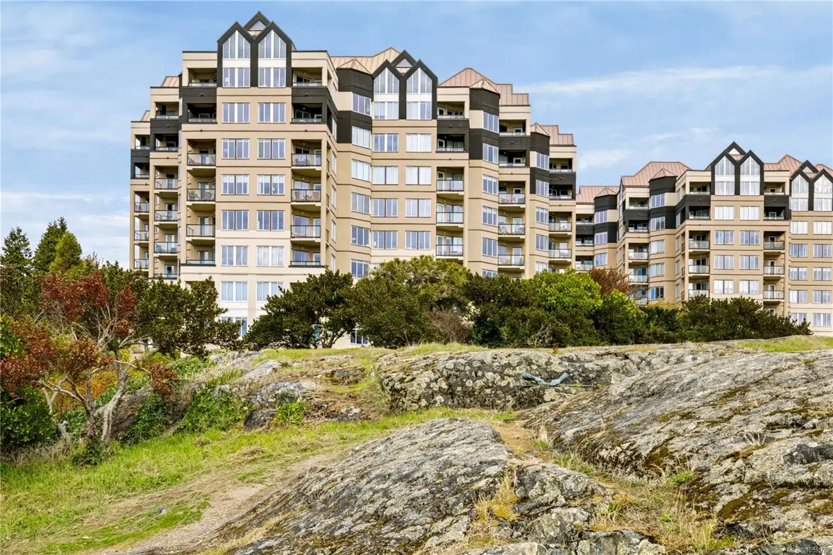 #526 - 205 Kimta Rd #526, Victoria BC V9A 6T5