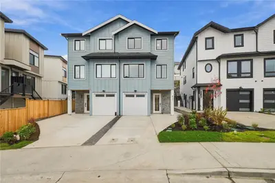 817 BLACKBIRD Pl, Langford BC V9B 6H4