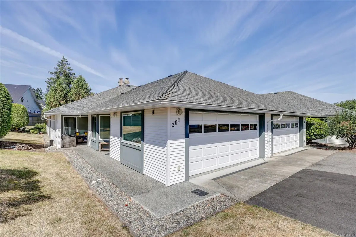 #201 - 330 Dogwood St #201, Parksville BC V9P 1P7
