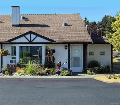 #31 - 120 Finholm St N #31, Parksville BC V9P 1J4