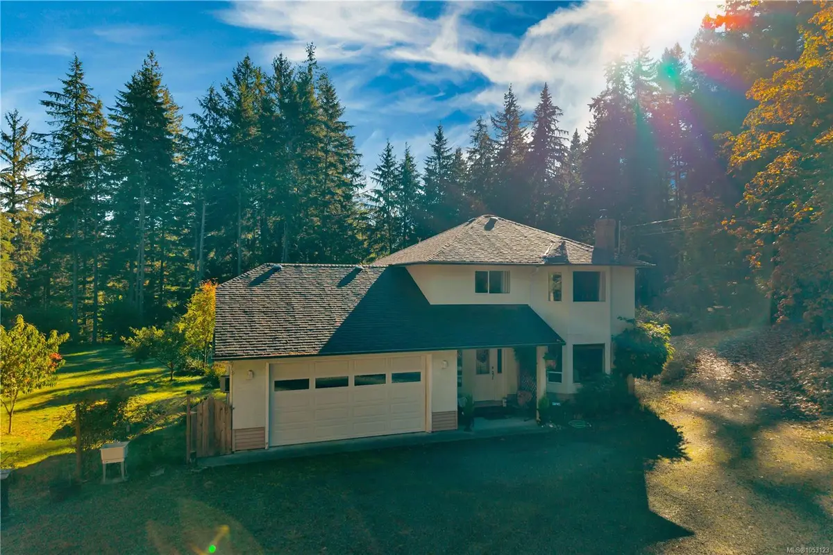 1492 Hyacinthe Bay Rd, Quadra Island BC V0P 1H0