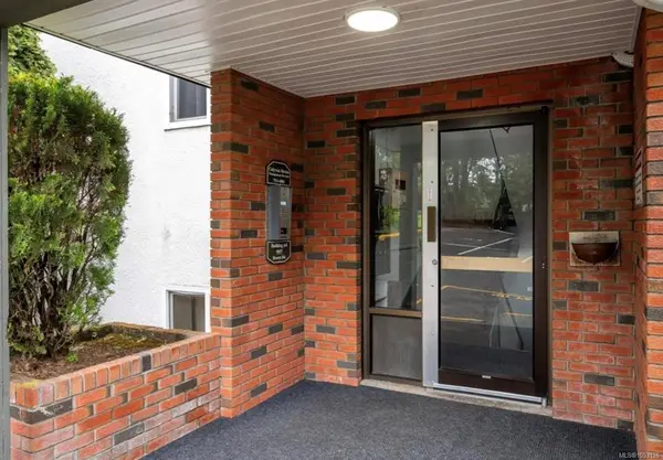 #4204 - 997 Bowen Rd #4204, Nanaimo BC V9T 4A9 - 1 bed, 1.0 bath in Nanaimo