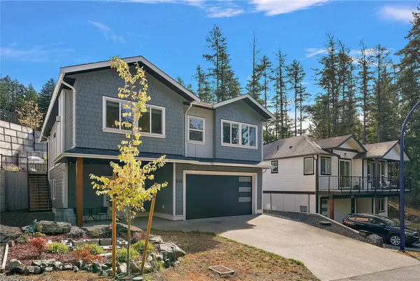 649 Frederic Rd, Langford BC V9C 3X3 - 5 bed, 3.0 bath in Langford