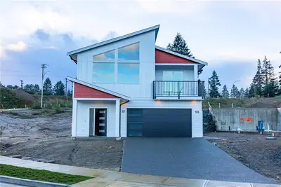 139 Marina View Dr, Ladysmith BC V9G 0C5