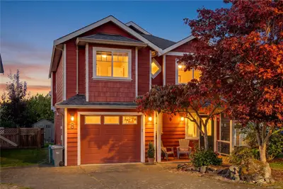 8 Stoneridge Dr, View Royal BC V9B 6L4