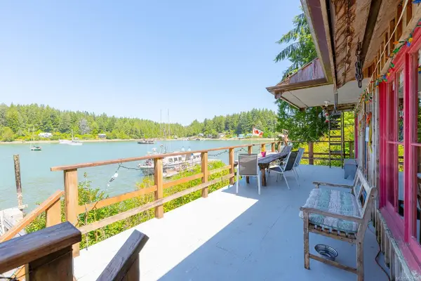 310 Tower Rd, Bamfield BC V0R 1B0 - 2 bed, 1 bath property for sale in Bamfield
