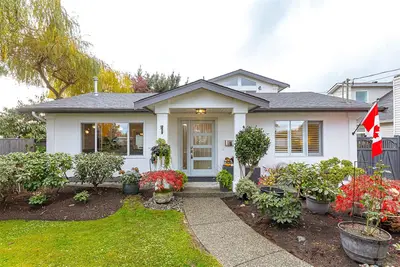 9600 Seventh St, Sidney BC V8L 2V3
