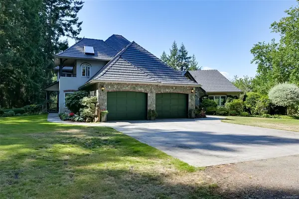 7003 Mays Rd, Duncan BC V9L 6A6 - 4 bed, 5 bath property for sale in Duncan