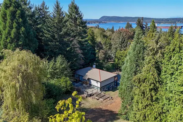 11196 North Watts Rd, Saltair BC V9G 1Y6 - 4 bed, 2 bath property for sale in Saltair