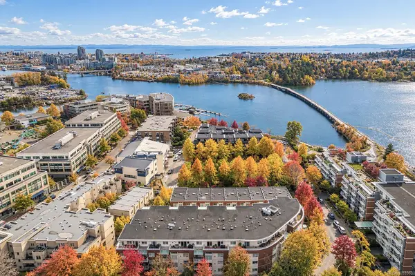 #403 - 380 Waterfront Cres #403, Victoria BC V8T 5K3 - 2 bed, 2.0 bath in Victoria
