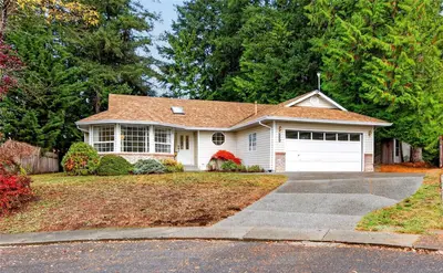 850 Kelsey Crt, Comox BC V9M 1B4