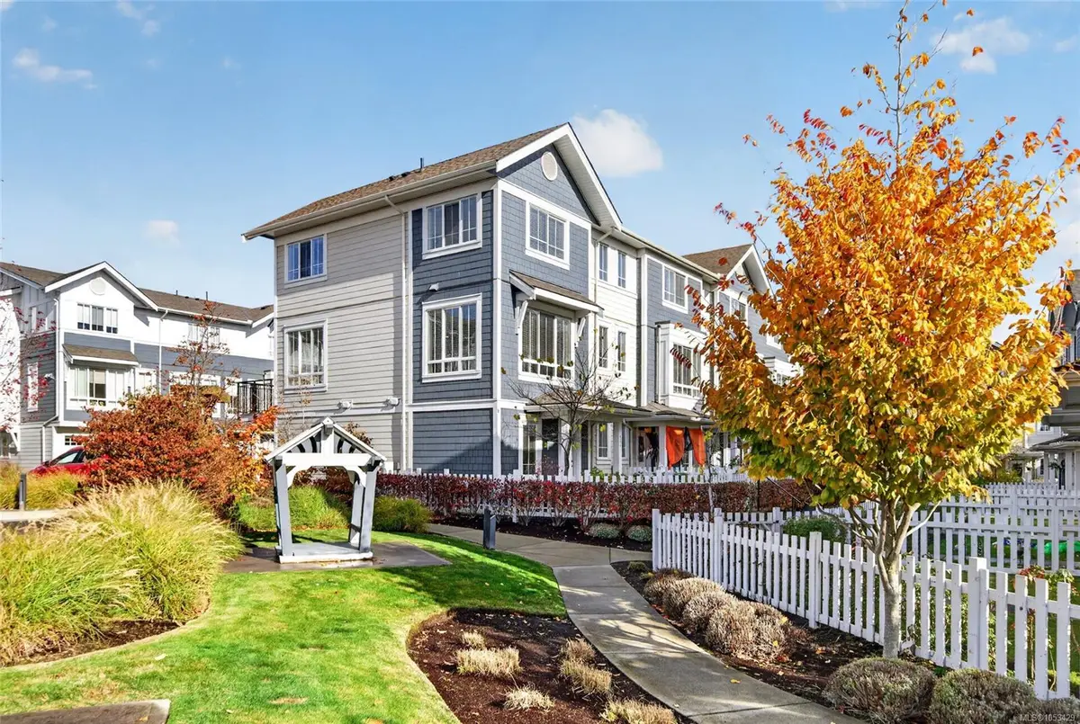 #17 - 370 Latoria Blvd #17, Colwood BC V9C 0N9