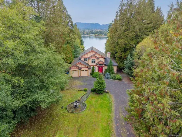 7002 East Sooke Rd, Sooke BC V9Z 1A8 - 6 bed, 4.0 bath in Sooke