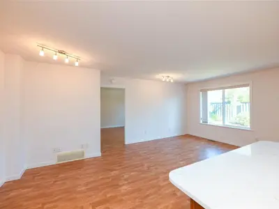 View 16